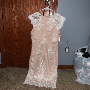 xenia size 6 homecoming lace dress!